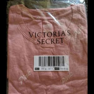 Vs PINK t-shirt